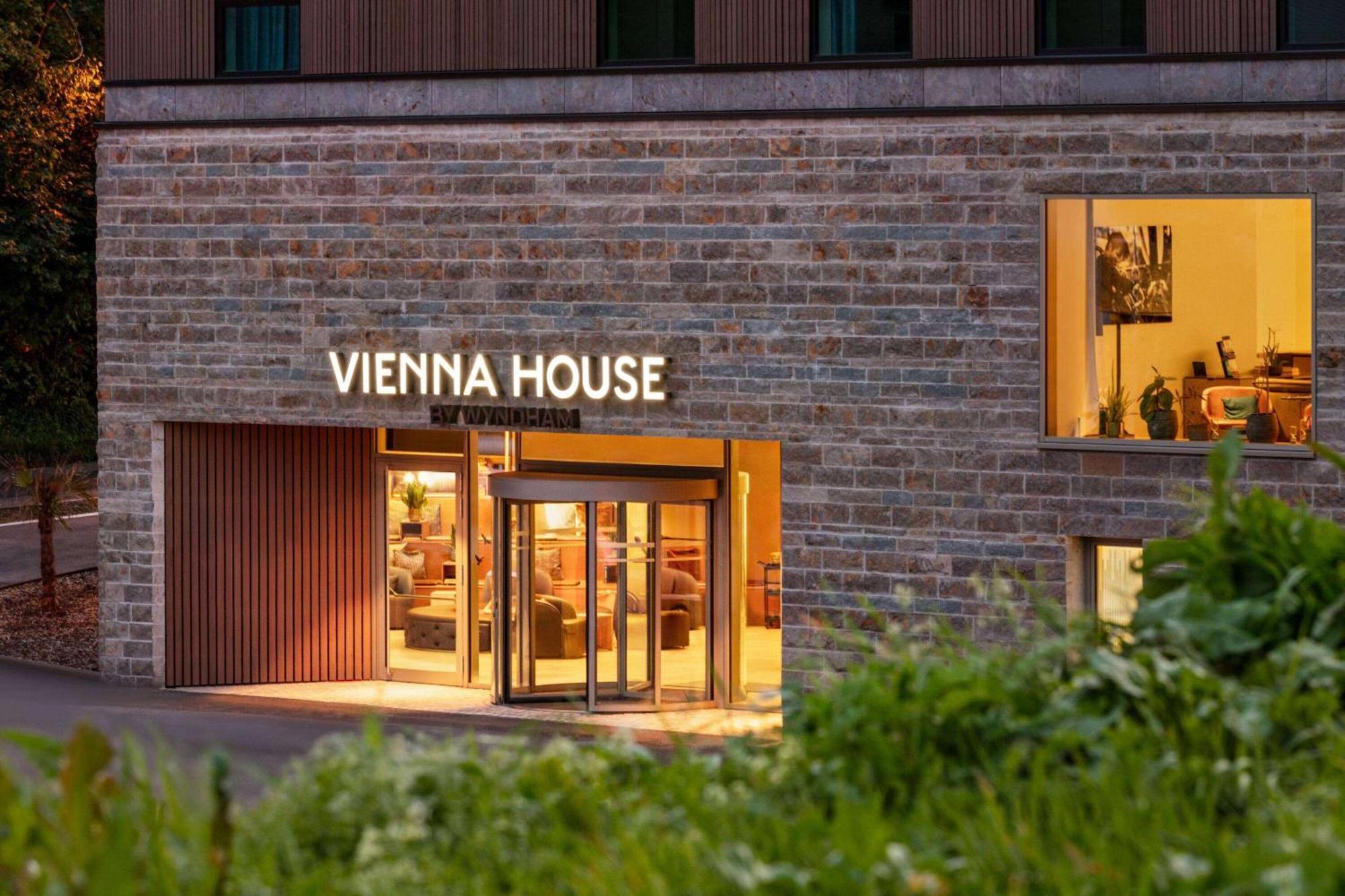 Vienna House By Wyndham Mq Kronberg Кронберг Экстерьер фото