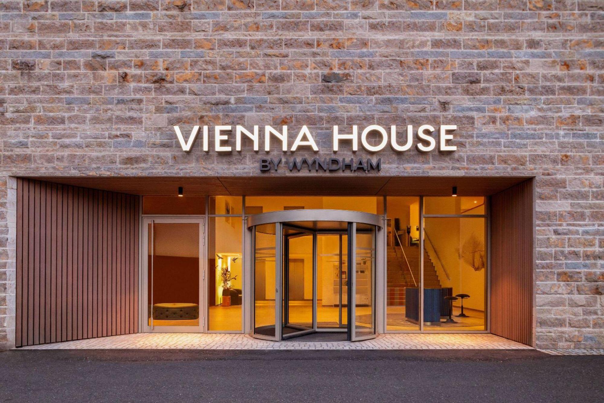 Vienna House By Wyndham Mq Kronberg Кронберг Экстерьер фото